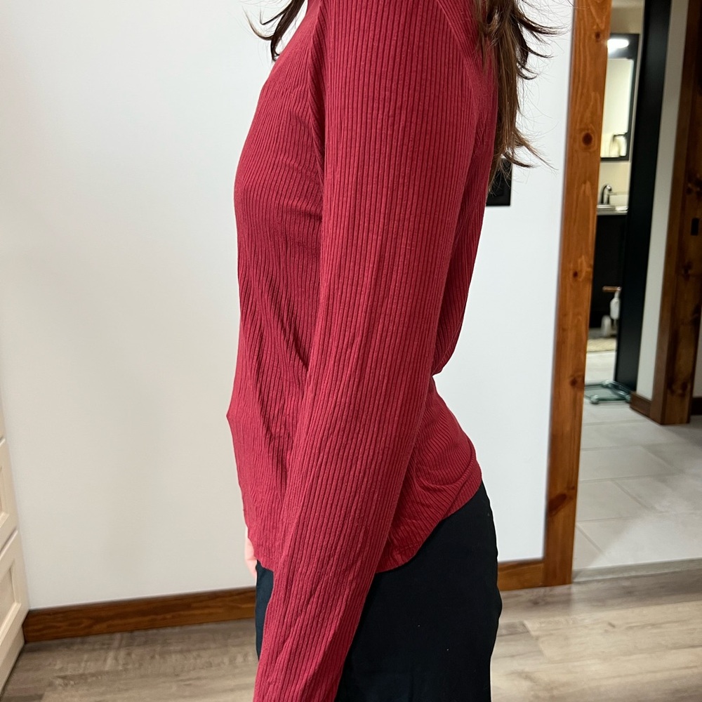 Women's Ribbed Long Sleeve Top - Red